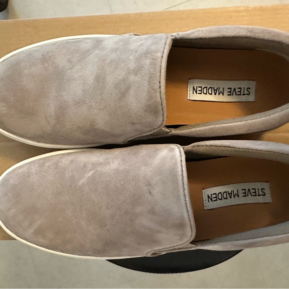 Steve Madden Men's Taupe Slip-On Loafers